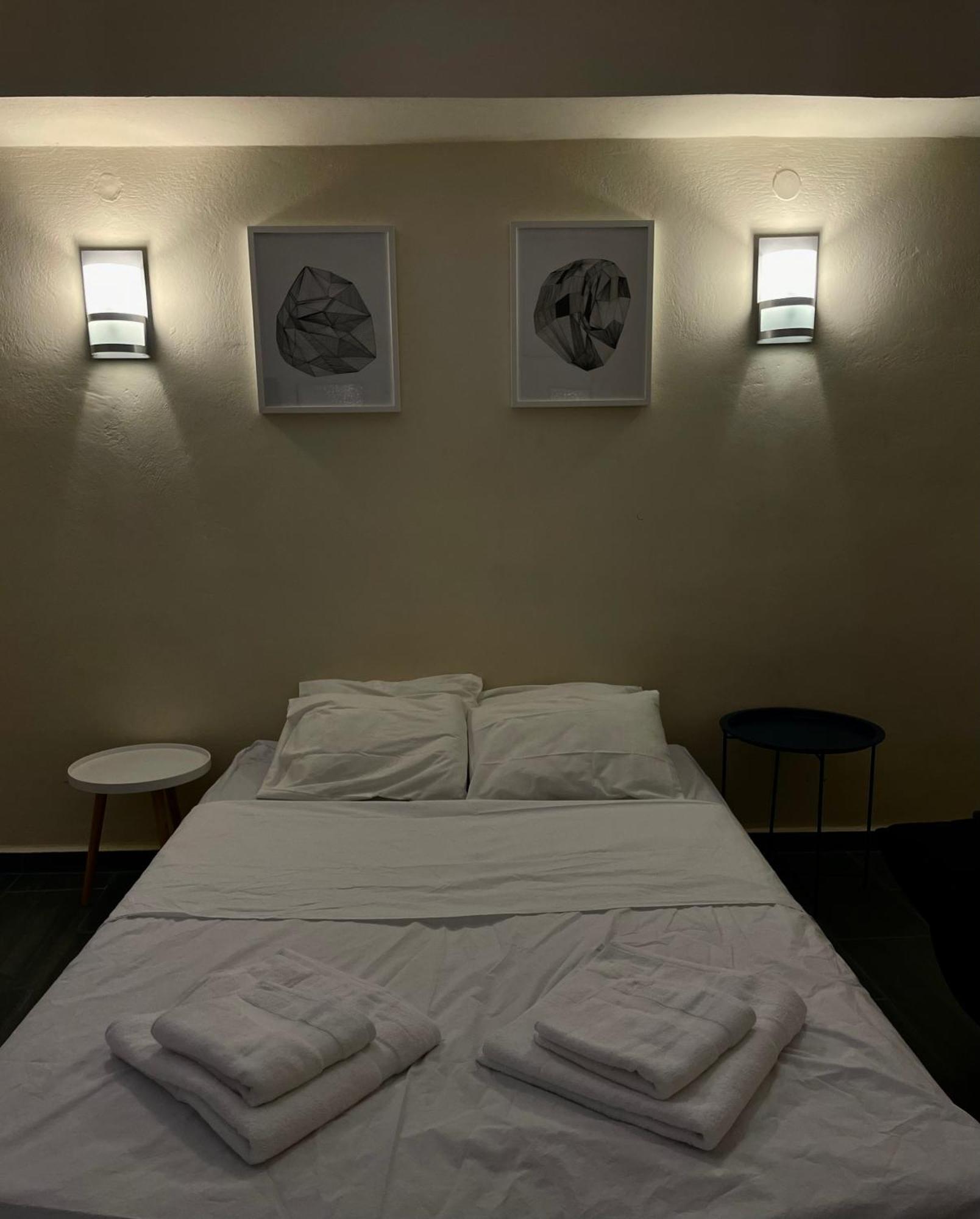 Sea La Vie - Beachfront Retreat ลูตรากี ภายนอก รูปภาพ